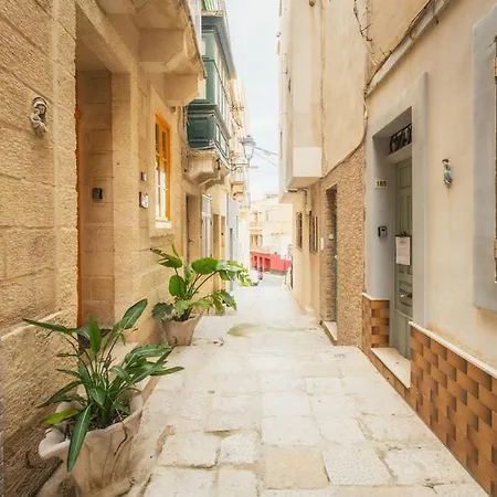 3br Townhouse With Private Rooftop In Bormla Ta' Penza