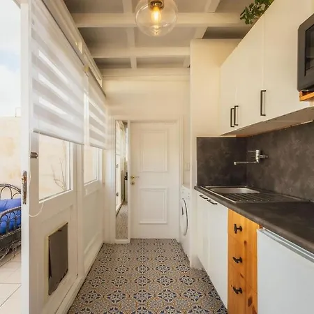 3br Townhouse With Private Rooftop In Bormla Apartament *