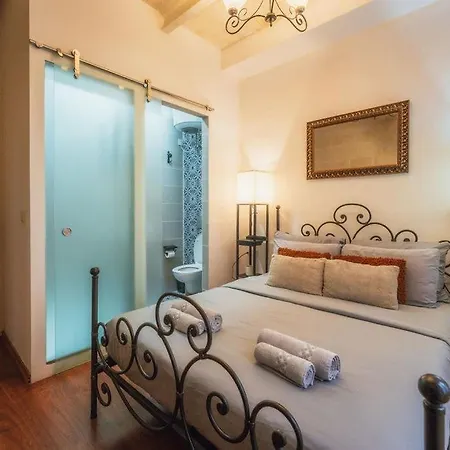 3br Townhouse With Private Rooftop In Bormla * Ta' Penza